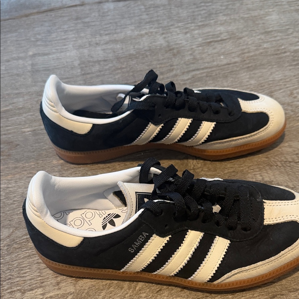 adidas Samba Black and White Women's Athletic Shoes - Picture 3 of 4